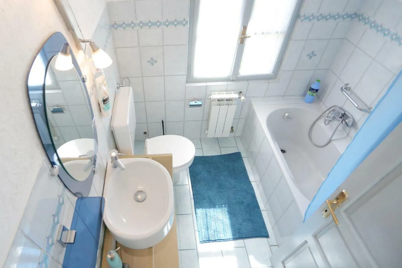 אומאג Rural Apartment Geja 0*,  קרואטיה