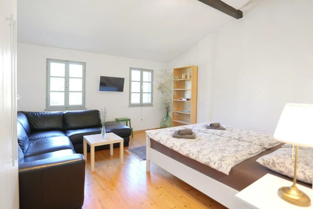 אומאג Rural Apartment Geja